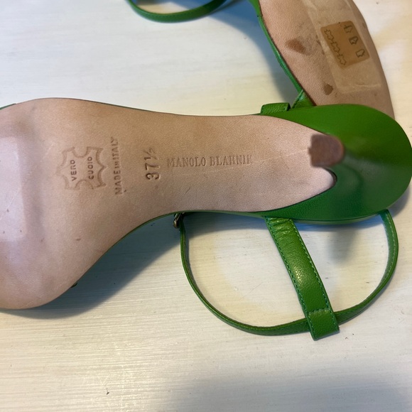 Manolo Blahnik Green Heels Elegant Design - Picture 6 of 8